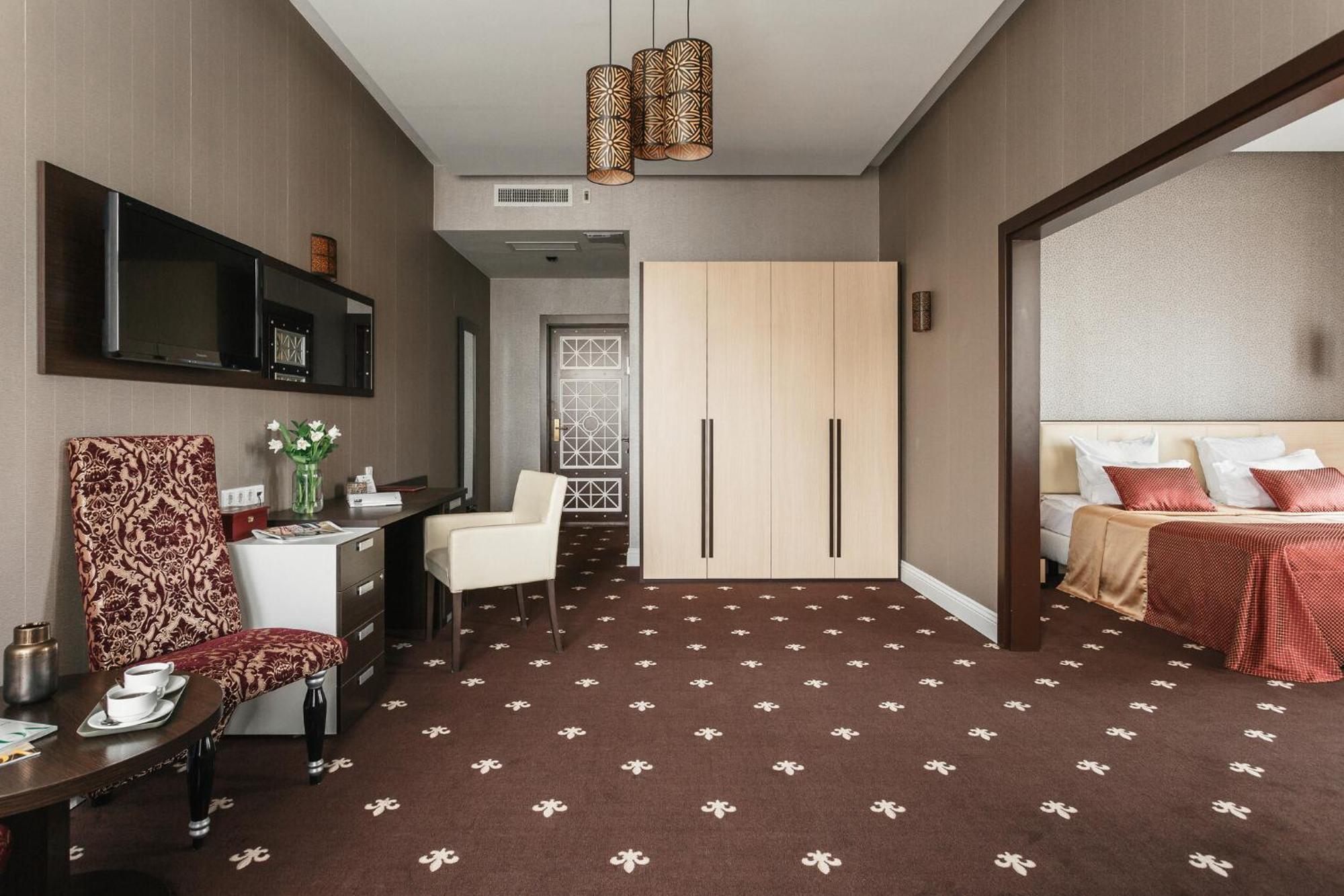 Ark Palace Hotel & Spa Odessa Quarto foto
